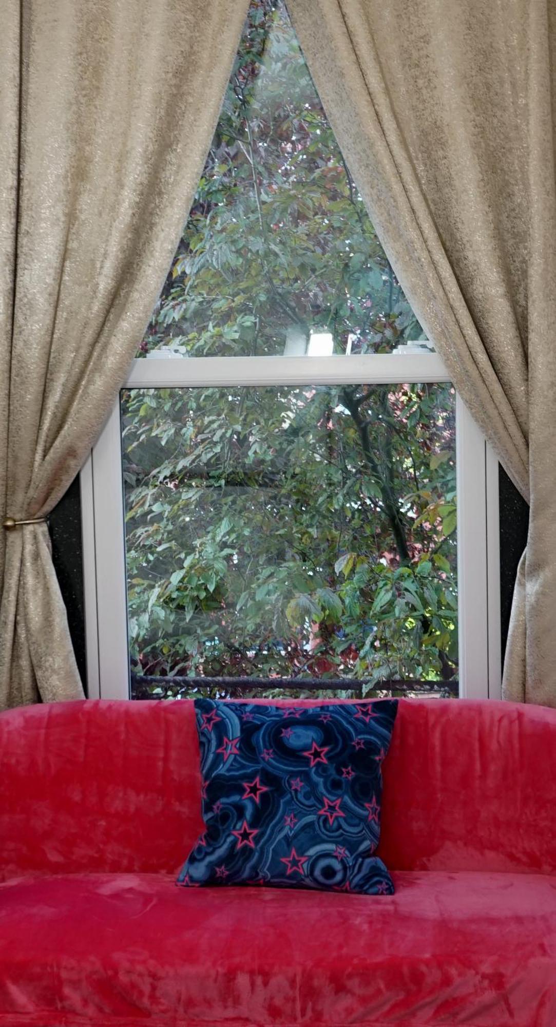 Beautiful London Home Sleeps 6, 2 Minutes To Metro Bagian luar foto