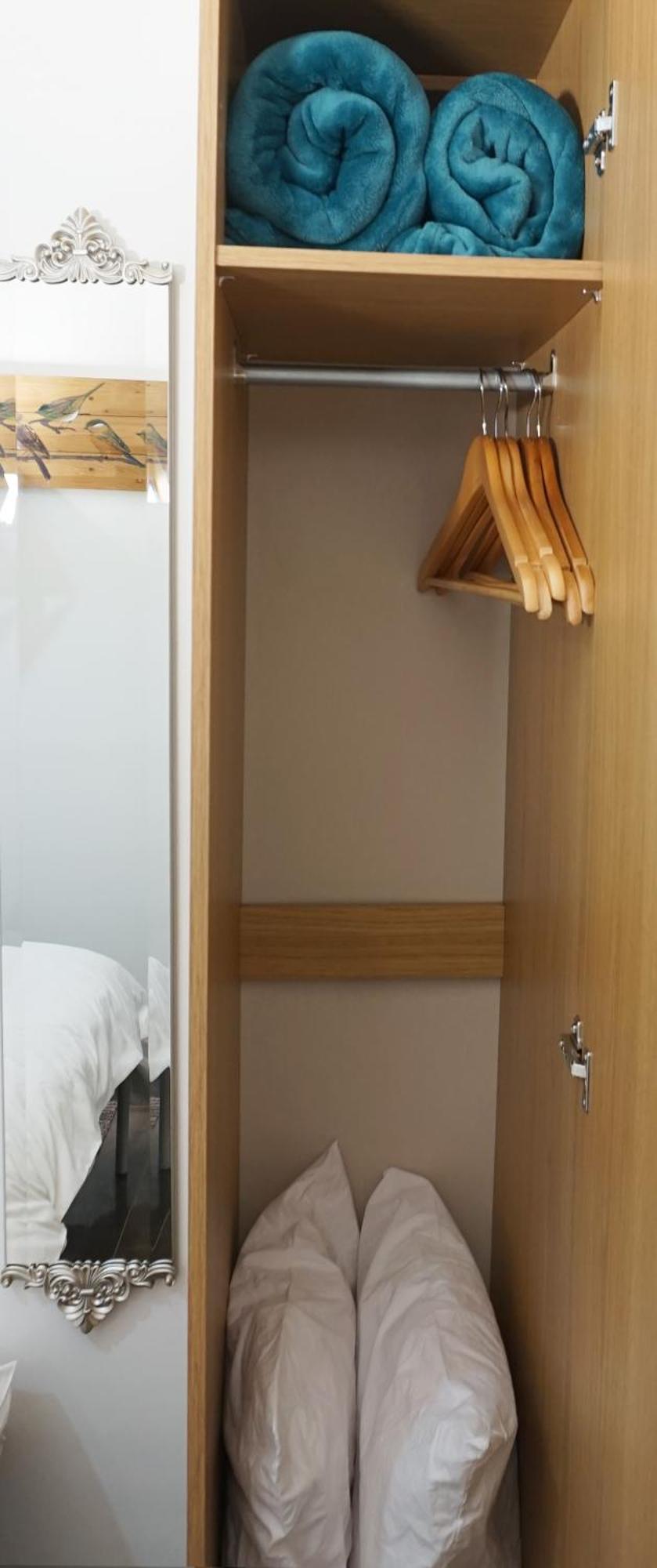 Beautiful London Home Sleeps 6, 2 Minutes To Metro Bagian luar foto