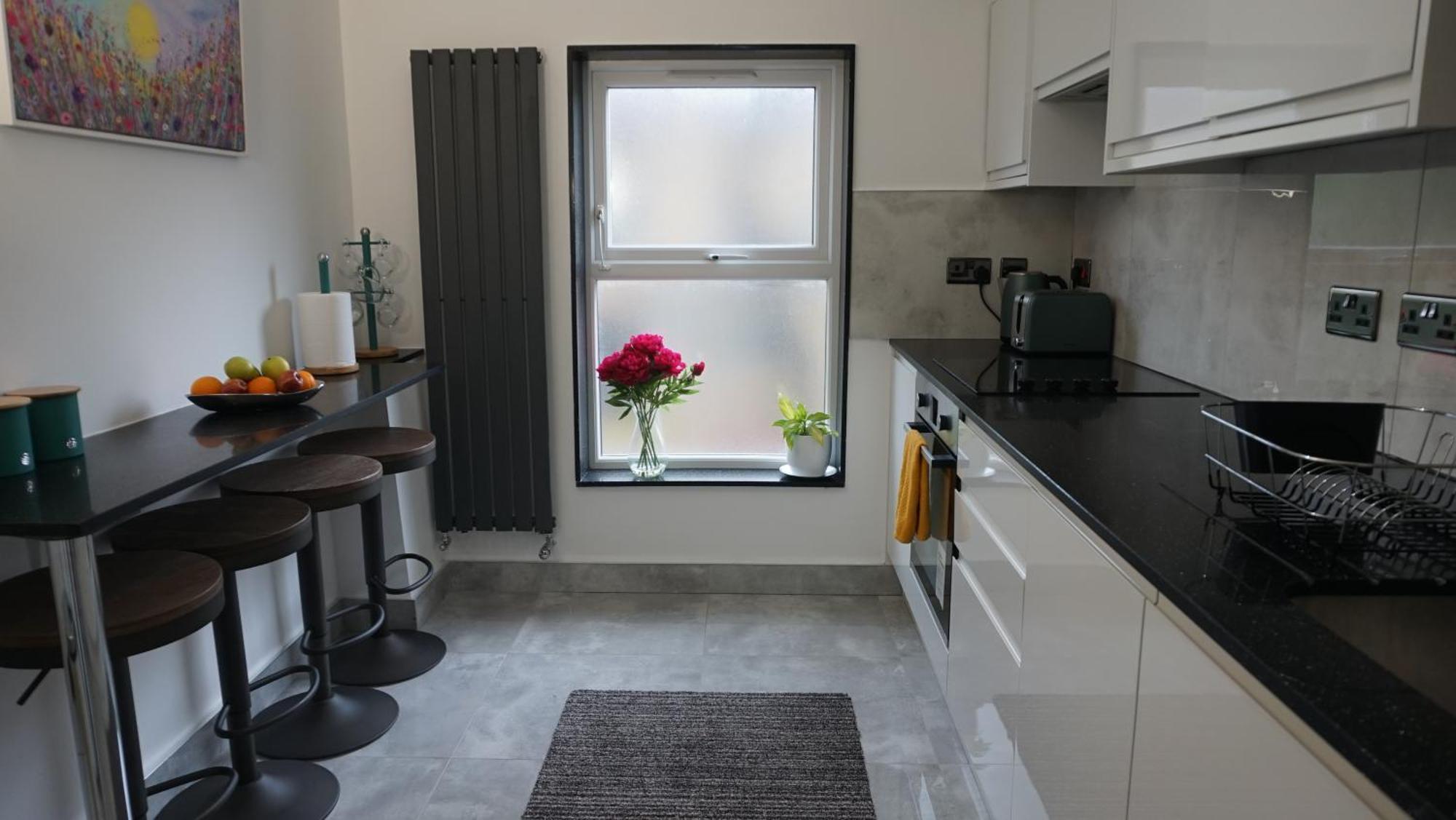 Beautiful London Home Sleeps 6, 2 Minutes To Metro Bagian luar foto
